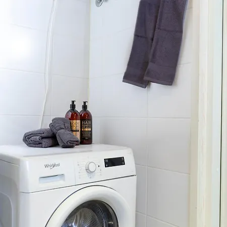 Northside - With Sauna & Free Parking Apartmán