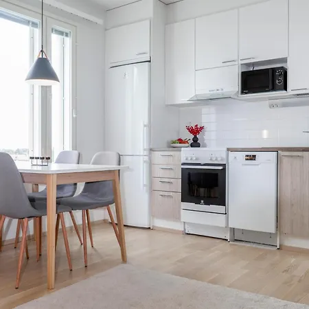 Northside - With Sauna & Free Parking *