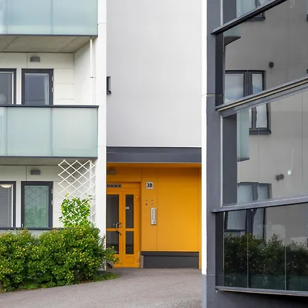 Northside - With Sauna & Free Parking *